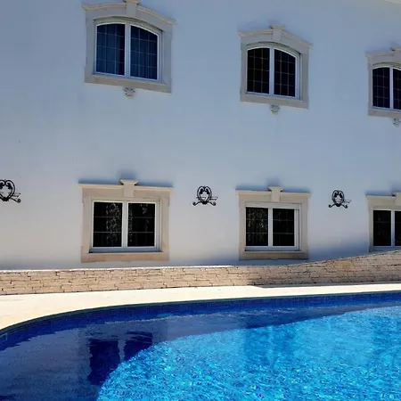 Holiday 7 Villas & 빌라