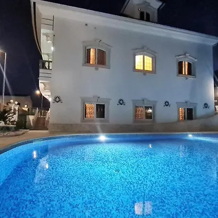 Holiday 7 Villas & 빌라 Maceira (Leiria)