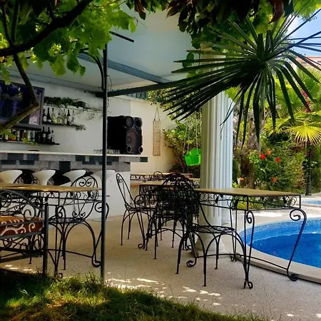 Holiday 7 Villas & 빌라 *